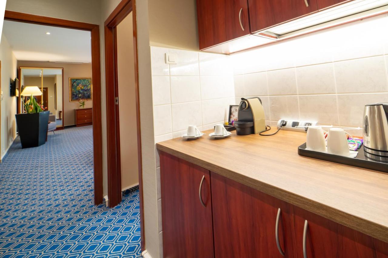 Warminski Hotel & Conference Олщин Екстериор снимка