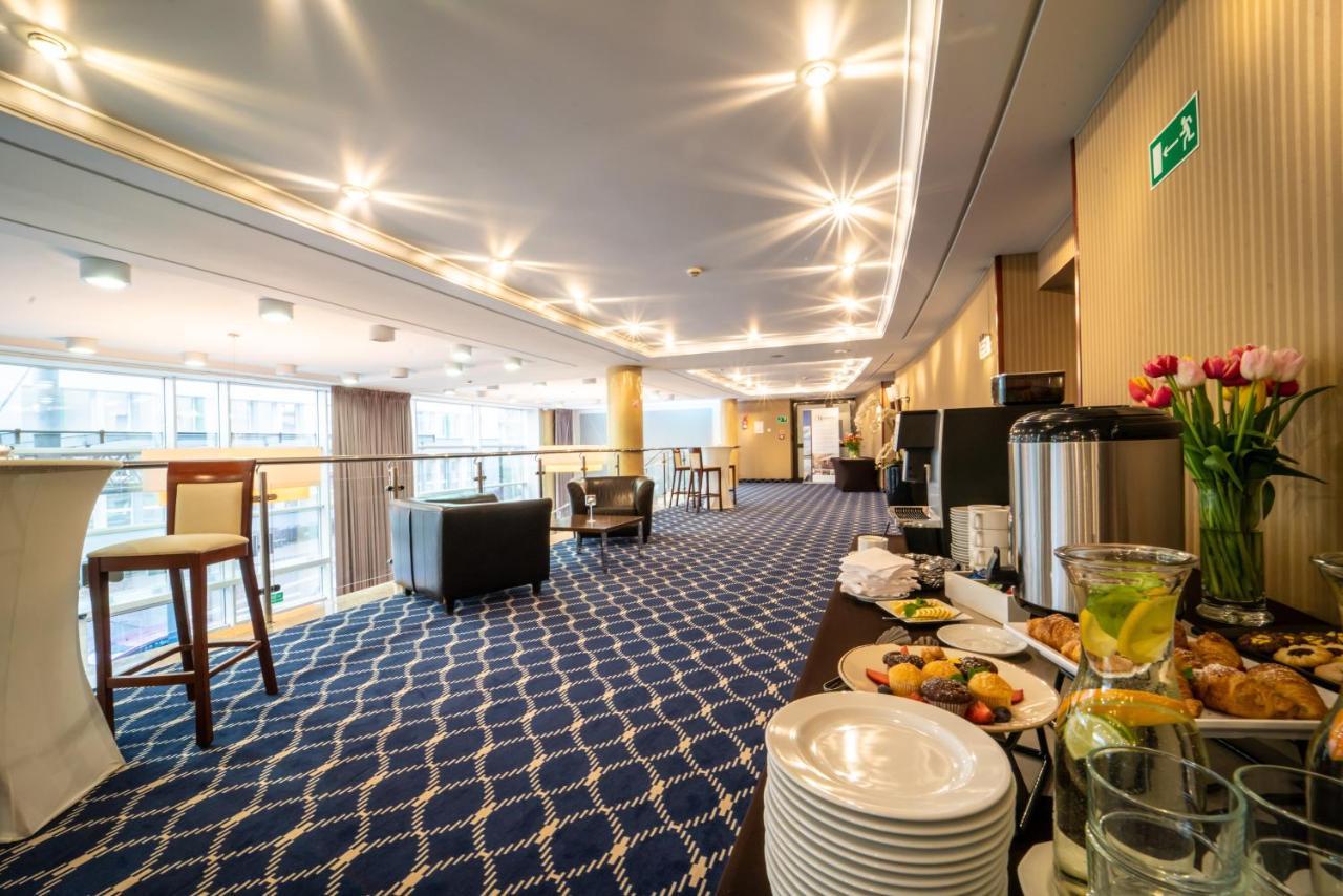 Warminski Hotel & Conference Олщин Екстериор снимка