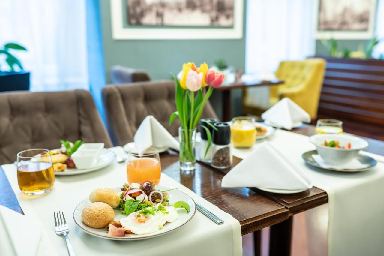 Warminski Hotel & Conference Олщин Екстериор снимка