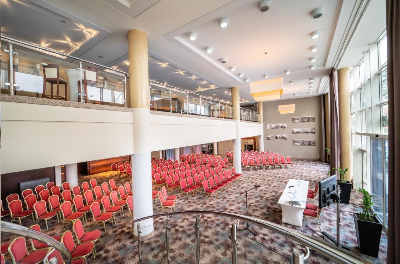 Warminski Hotel & Conference Олщин Екстериор снимка