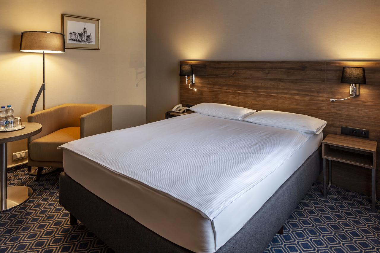Warminski Hotel & Conference Олщин Екстериор снимка